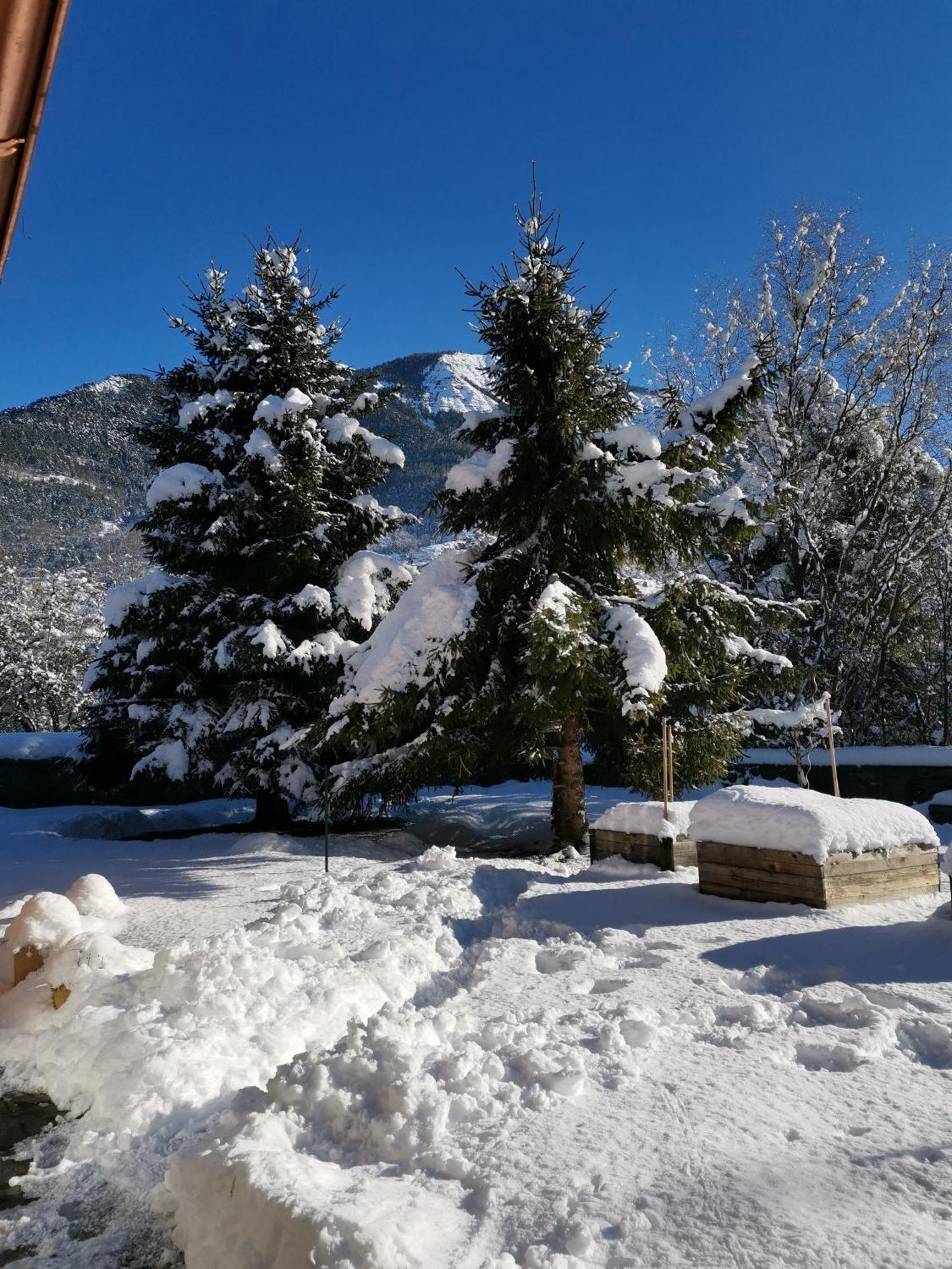 Chalet La Cachette Cyclists & Skiers เลอบูร์-เดอัวซ็อง ภายนอก รูปภาพ